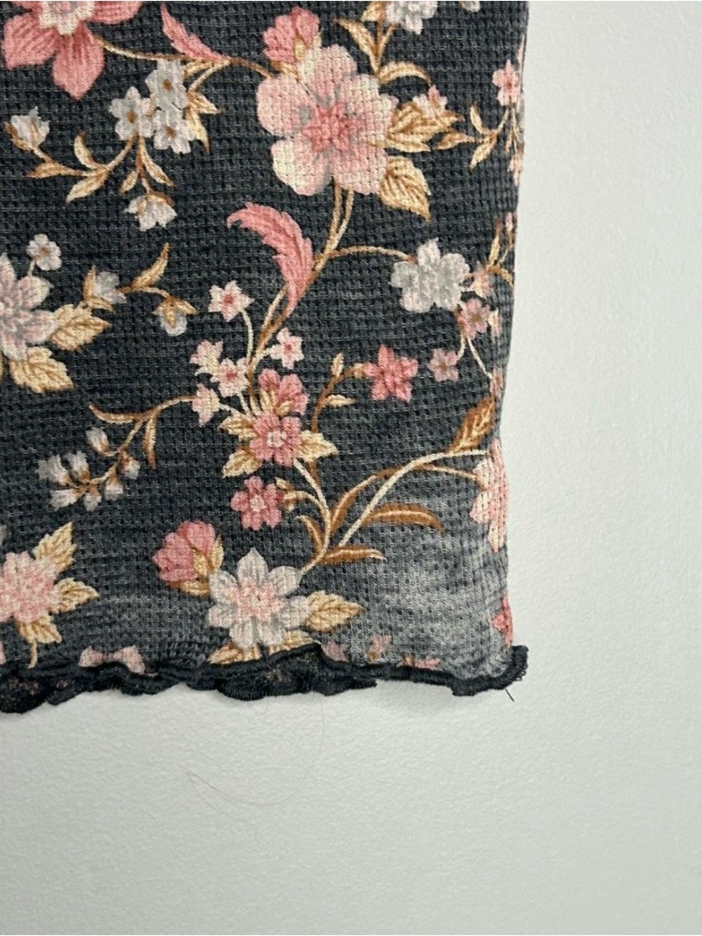 American Eagle Outfitters Black Floral Ribbed Crop Top - Picture 7 of 7